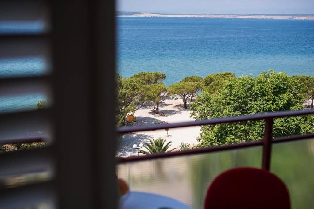 Hotel Zagreb Crikvenica Exterior photo